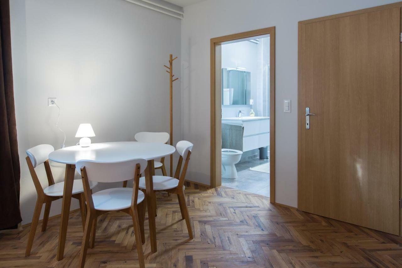 New Rooms & Apartments In Любляна Екстериор снимка