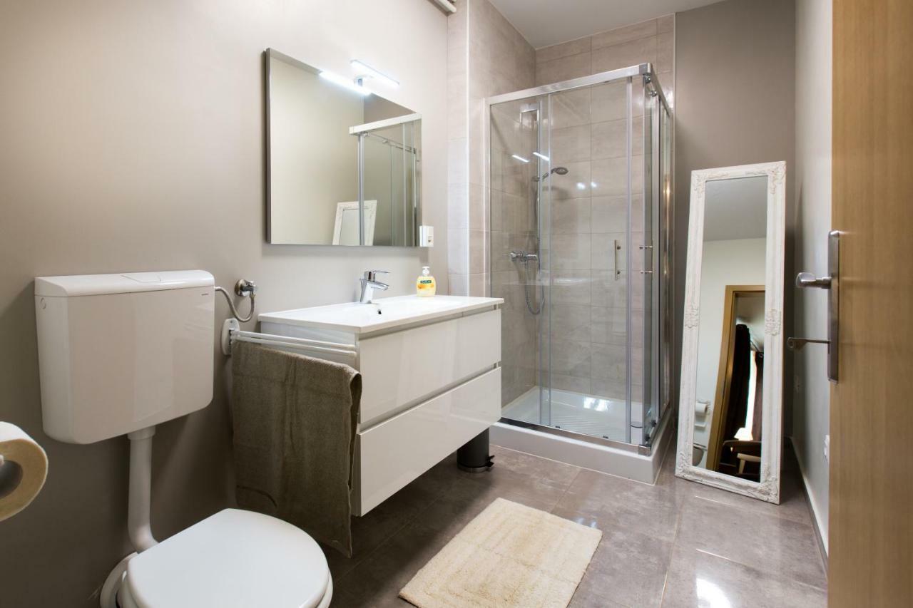 New Rooms & Apartments In Любляна Екстериор снимка