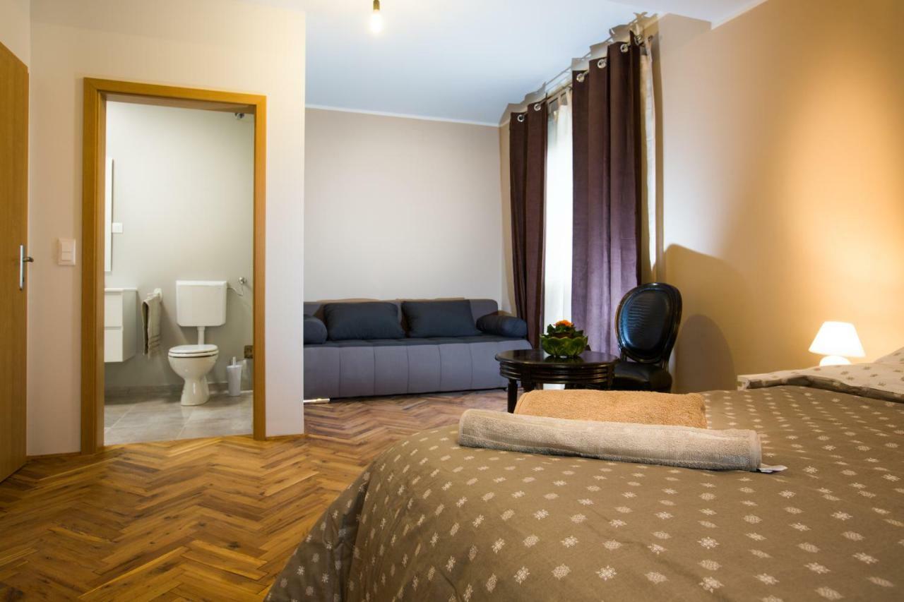 New Rooms & Apartments In Любляна Екстериор снимка